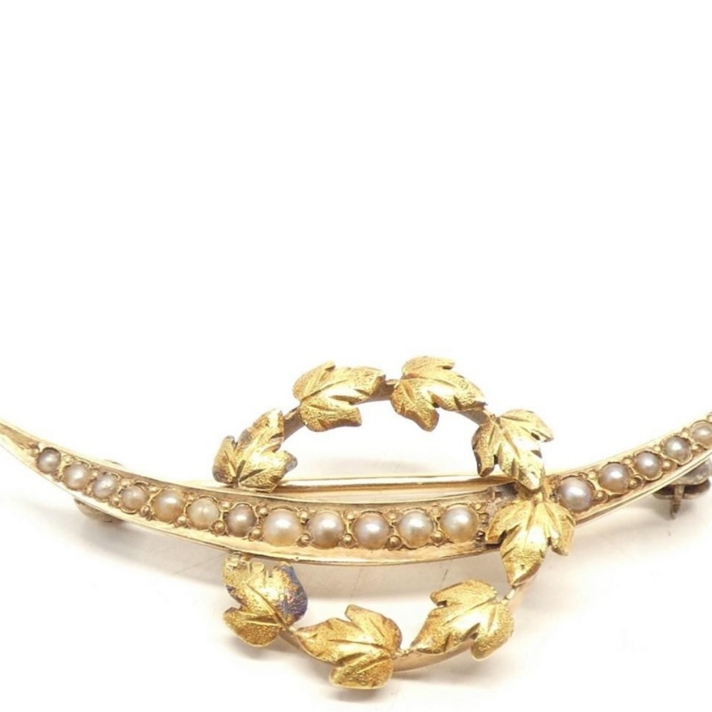 Vintage 10K Gold Seed Pearl
Crescent Moon Wreath Maple Ivy Leaves
Brooch 2.3g